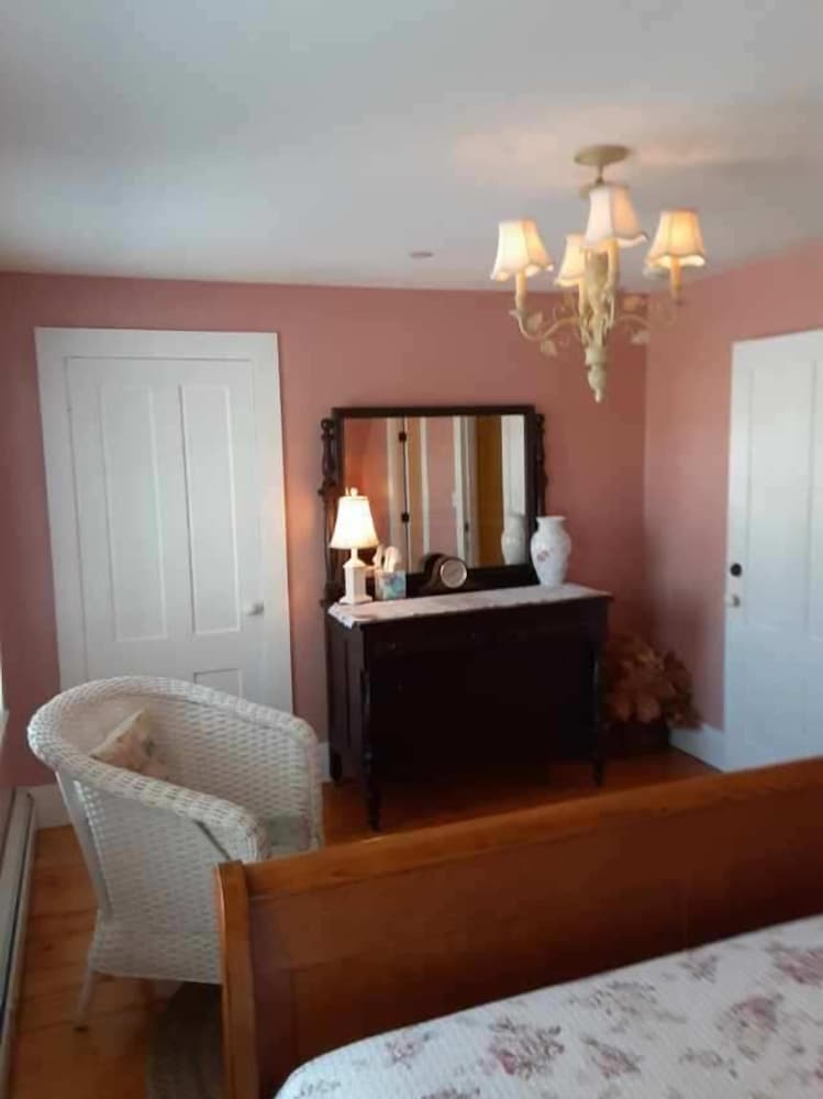 Double Room, 1 King Bed photo 2