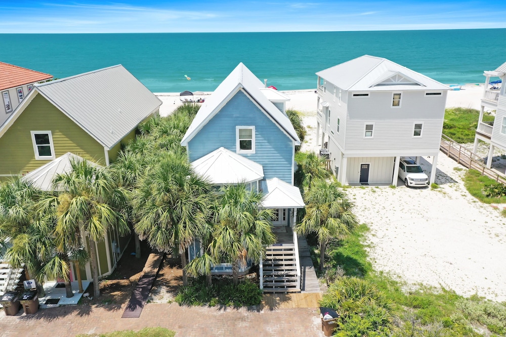 House, Multiple Beds (Beachcomber) photo 3