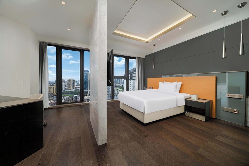 Presidential Suite, City View
