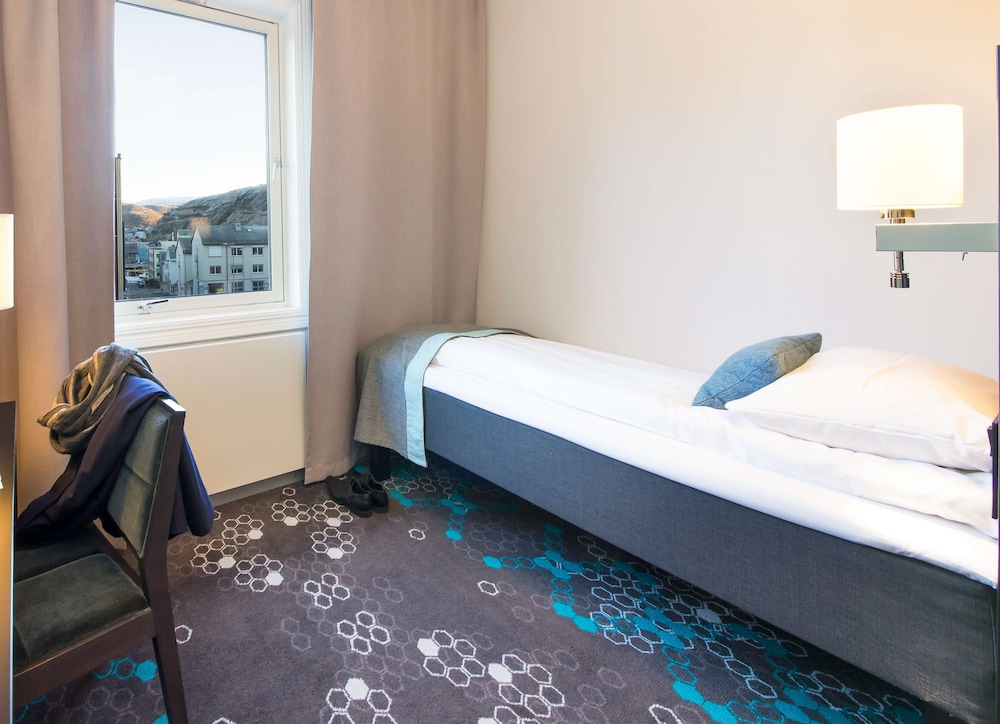 Room, 1 Twin Bed - Photo 4