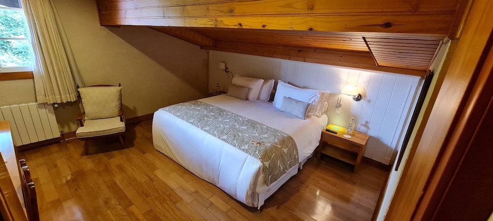 Partial Forest View Apartment - Photo 1