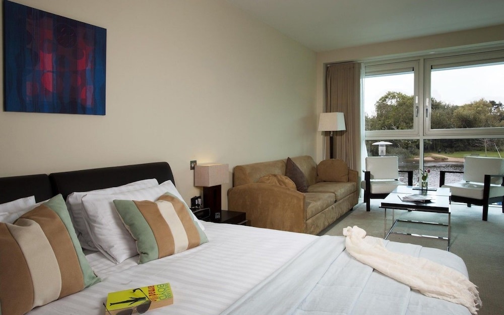 Luxury Suite, River View (Small)