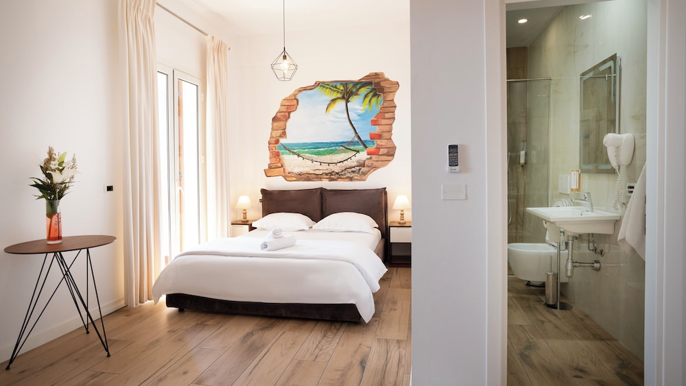 Comfort Double Room, 1 Queen Bed, Beach View