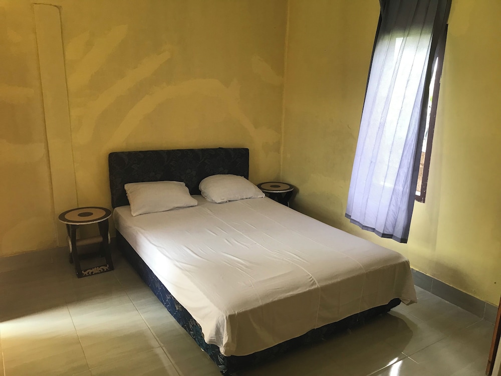 Basic Double Room, 1 Double Bed, Pool View photo 3