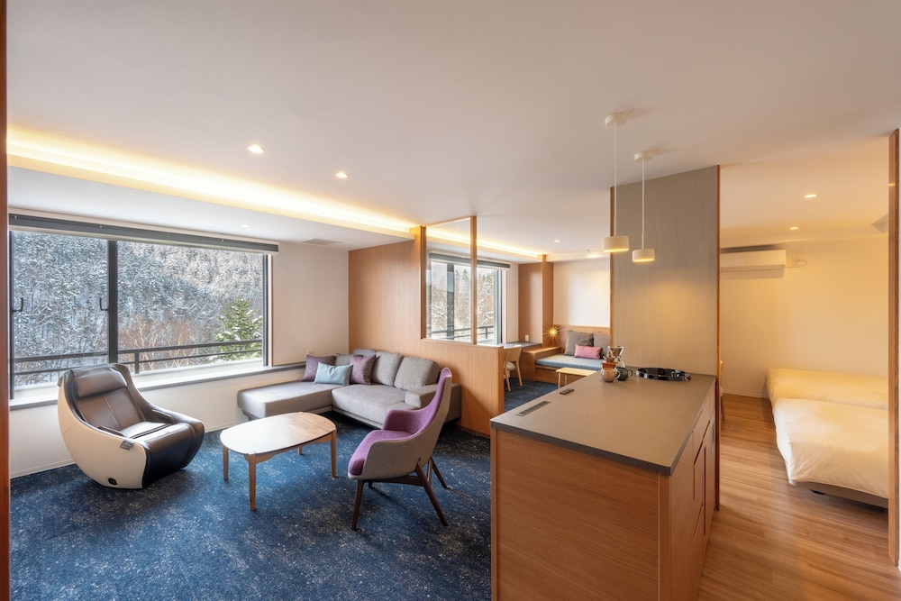 Luxury Suite, Non Smoking (Suite Canyon View) photo 2