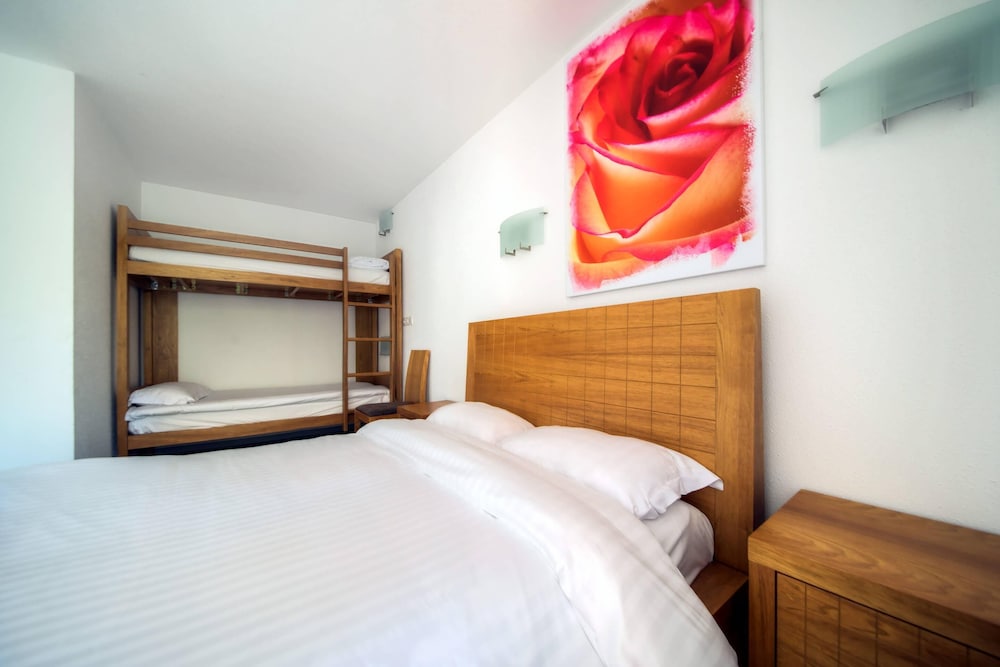 Superior Room, 1 Double Bed with Sofa bed, Non Smoking