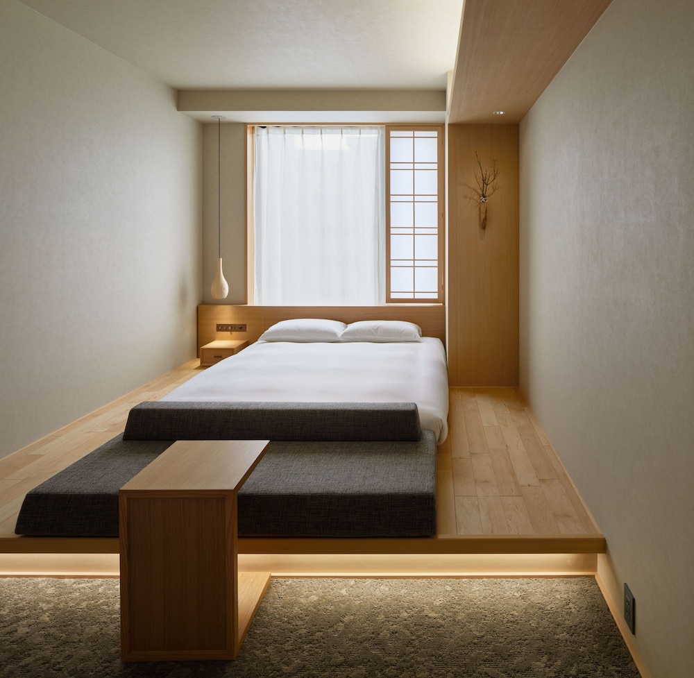 Double Room, Non Smoking, Ensuite (High Floor, Up To 2 Person) - Photo 1