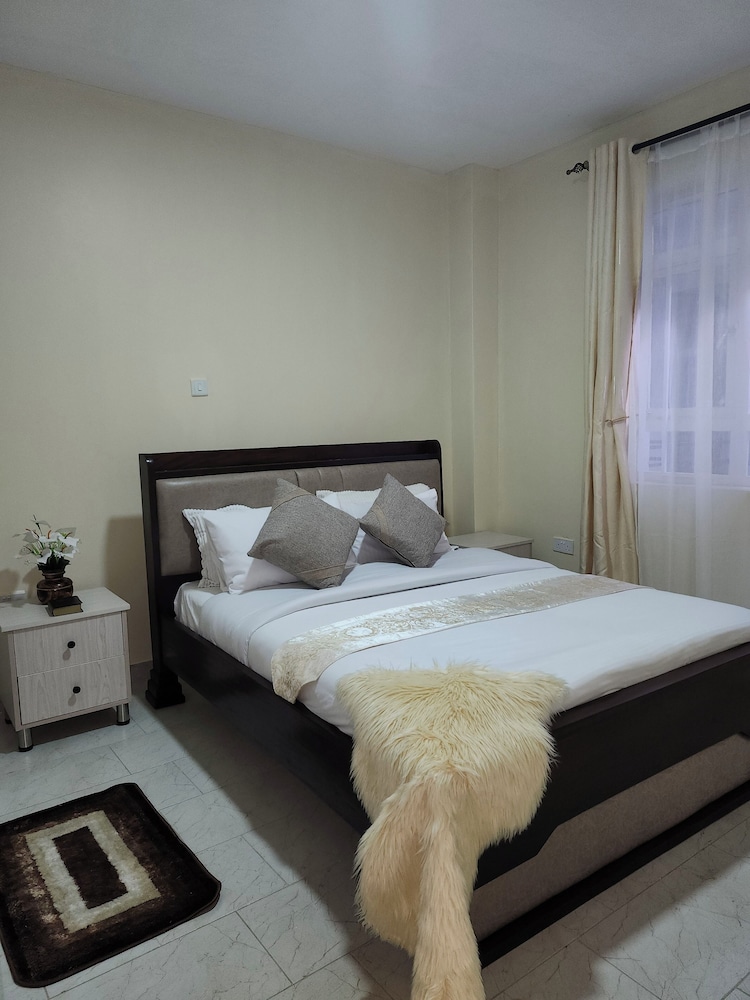 Deluxe Apartment, Balcony, Courtyard View