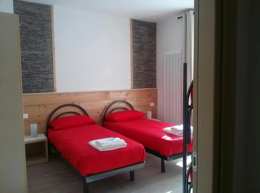 Basic Quadruple Room, Garden View photo 1