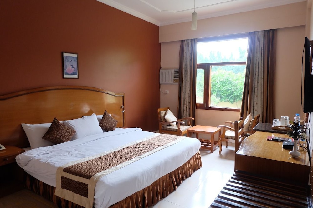 Superior Double Room, 1 Bedroom, Non Smoking, Garden View photo 3