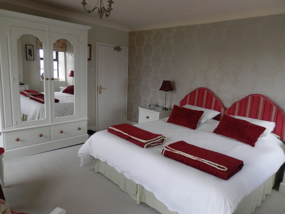 Superior Double Room, Ensuite, Garden View