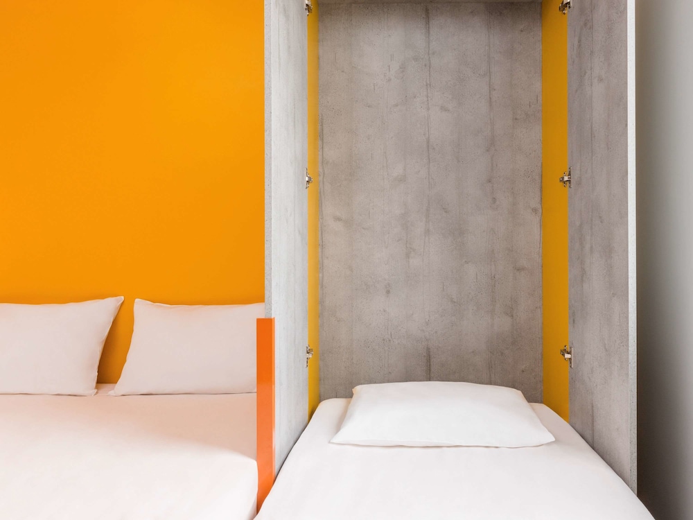 Triple Room, Multiple Beds - Photo 7