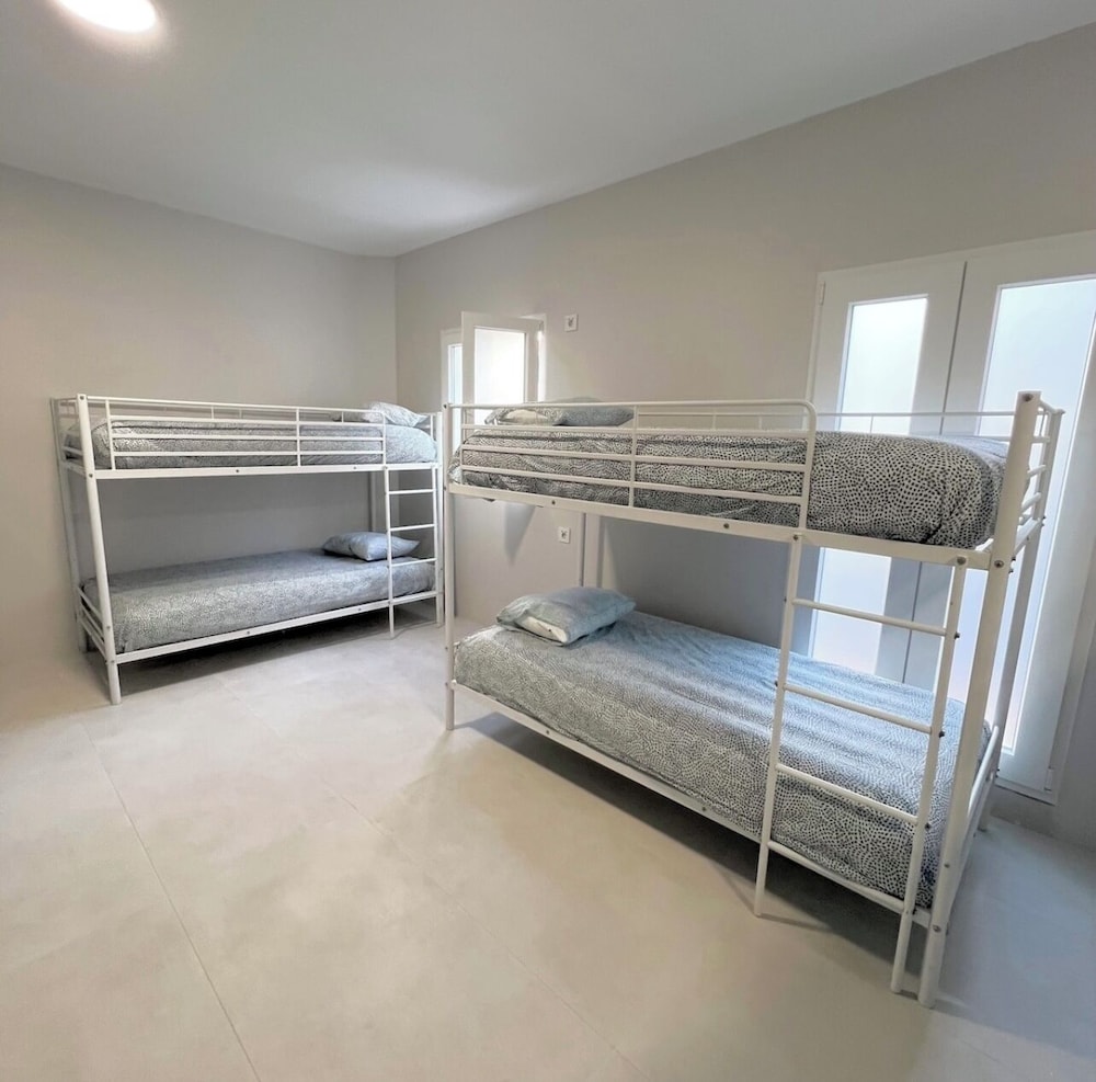 Basic Shared Dormitory, Balcony