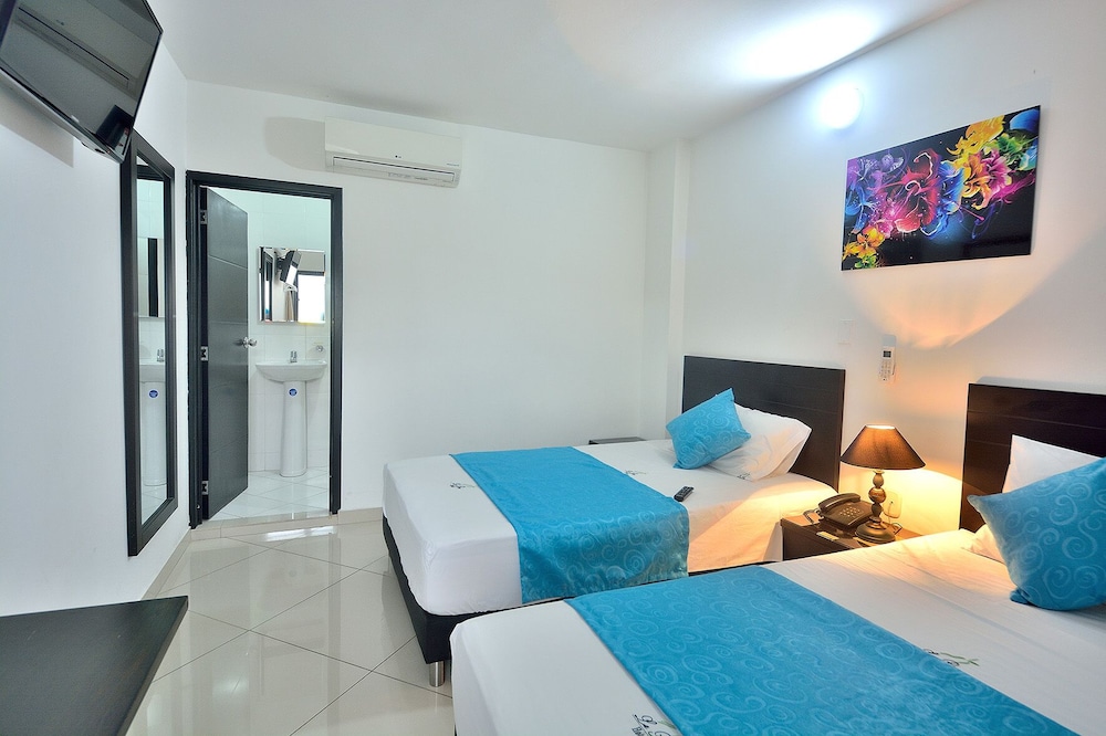 Double Room (Fan)
