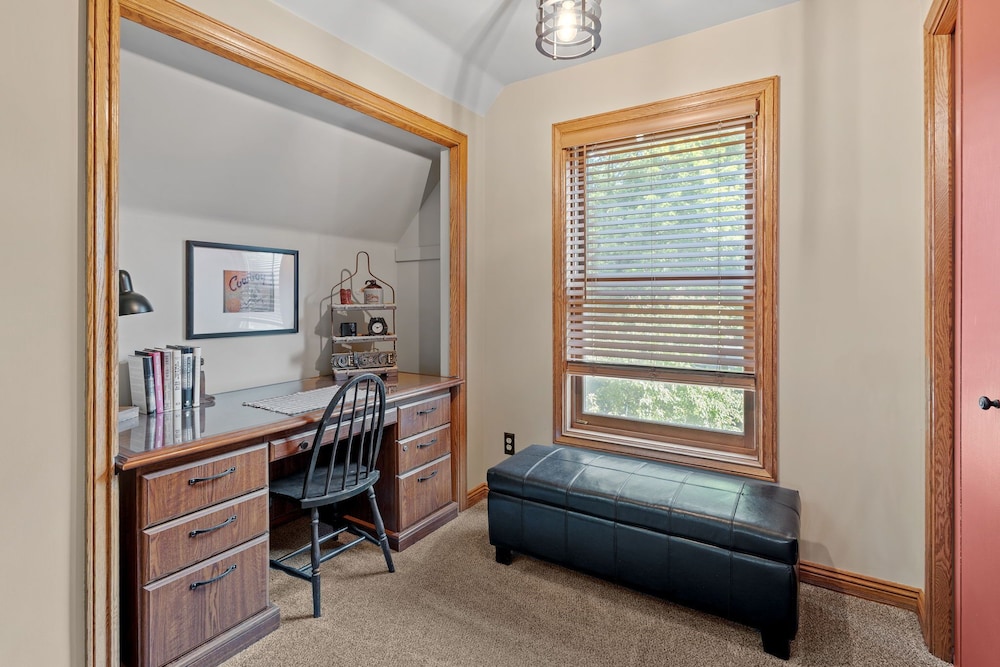 House, Multiple Beds, Patio, Garden View photo 3