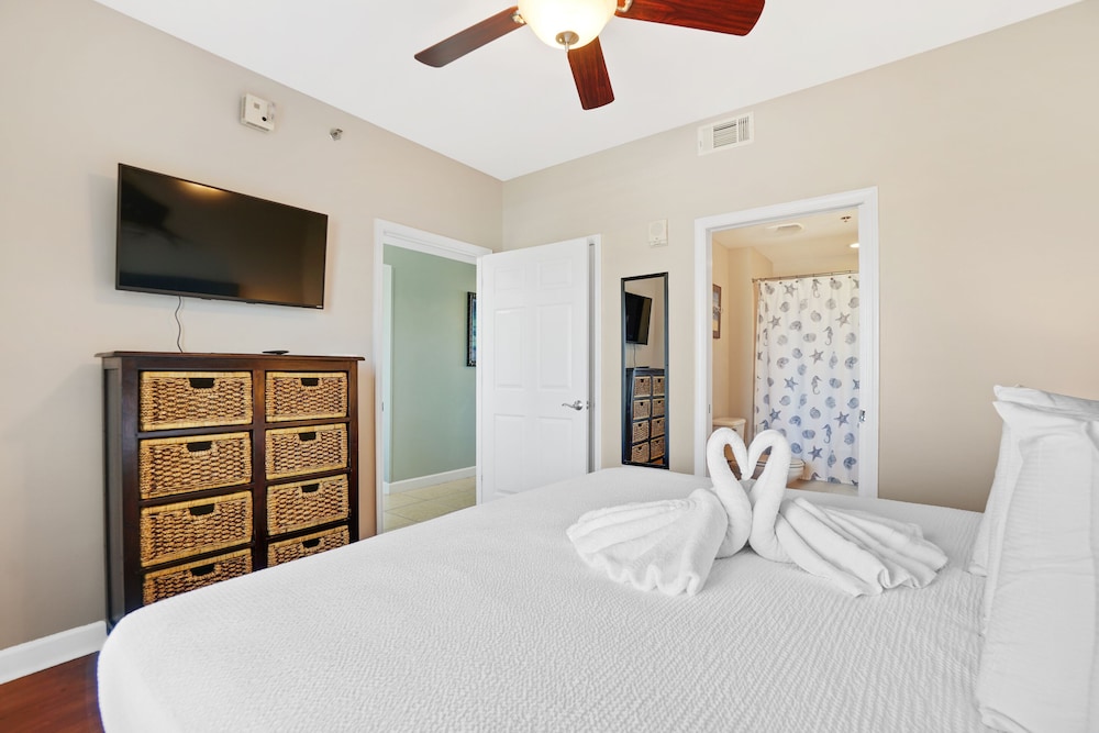 Condo, 1 Bedroom, Ocean View (1005E) photo 2
