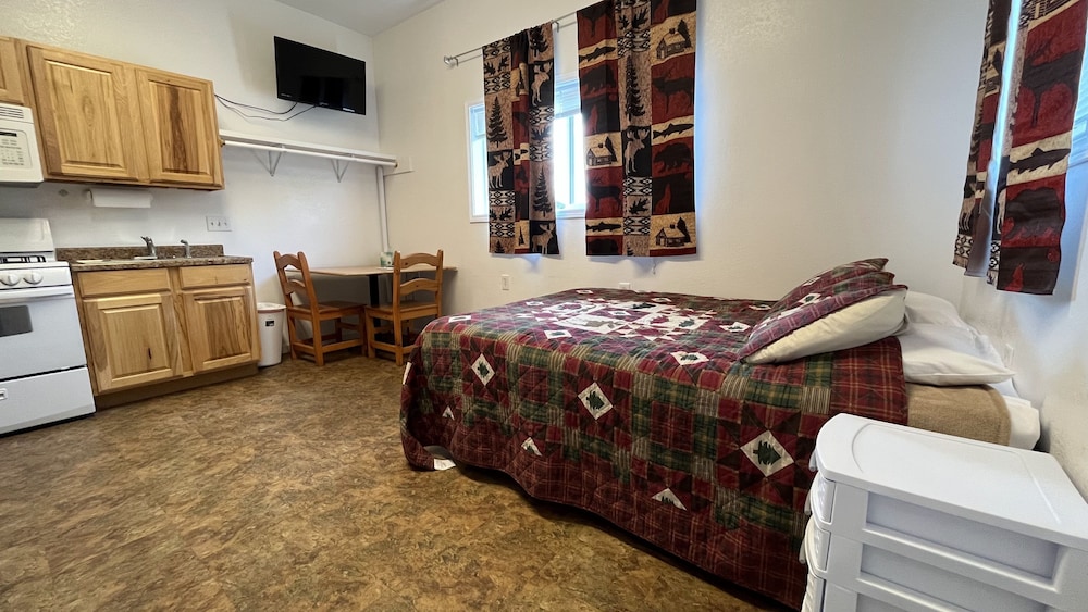 Standard Cabin, 1 Queen Bed, Non Smoking, Kitchen photo 1
