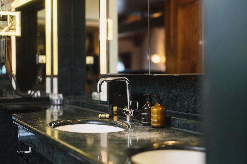Junior Suite (Duplex) thumbnail 5