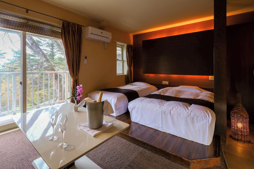 Deluxe Twin Room, Non Smoking, Balcony photo 1