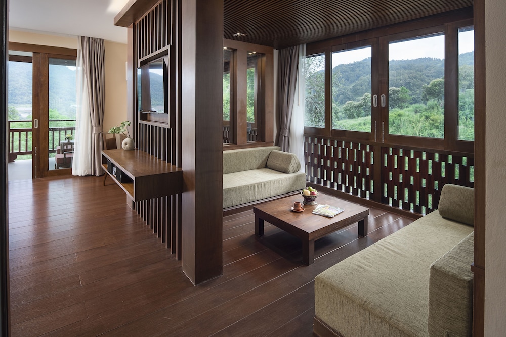 Mountain Deluxe Room - Photo 2