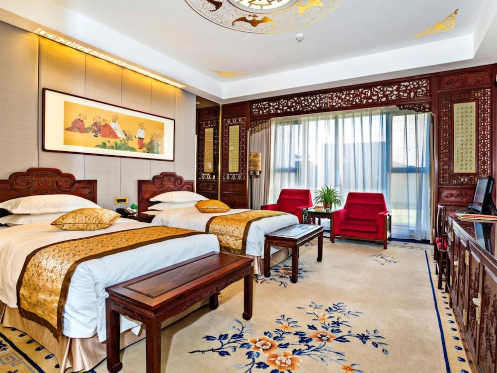 Deluxe Twin Room photo 3