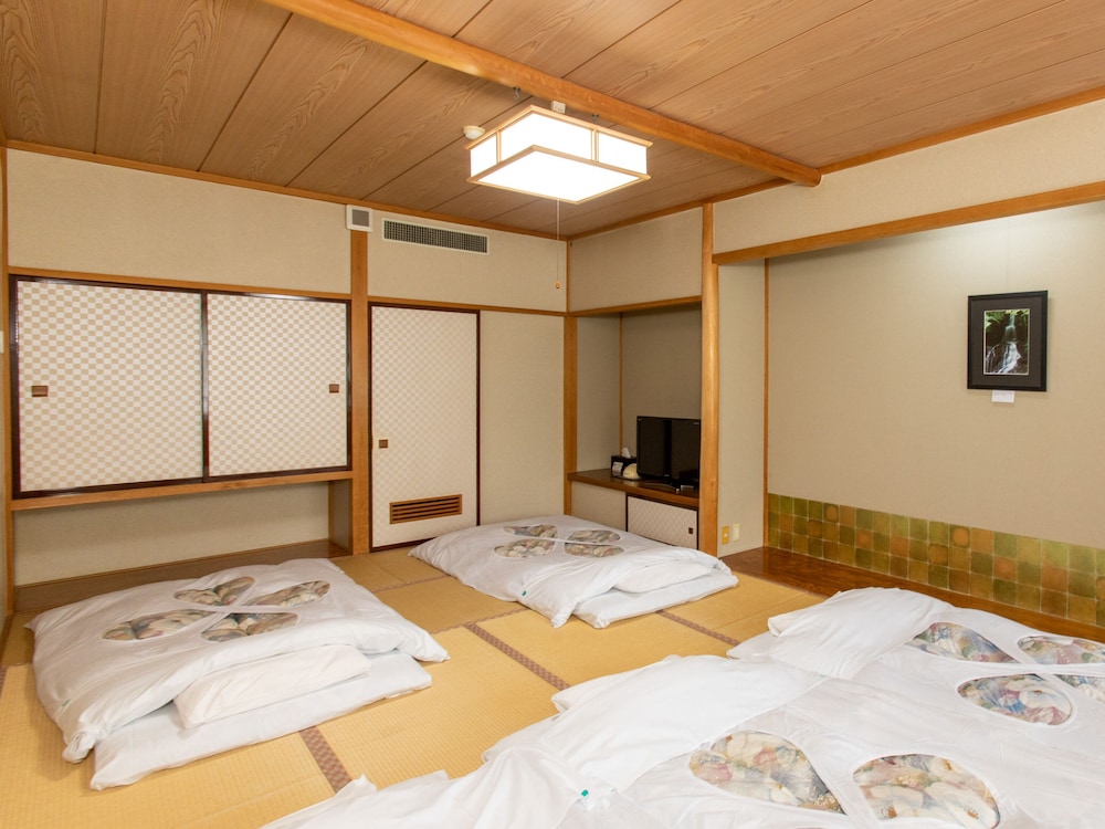Standard Japanese Room up to 2-5 guests (Non-Smoking) - Photo 22