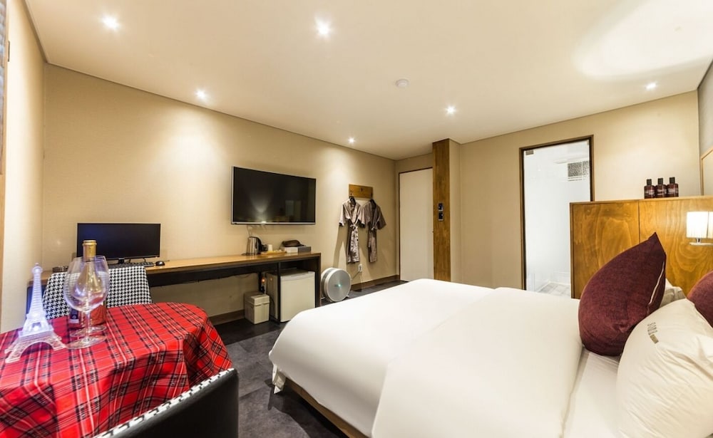 Deluxe Double Room photo 2