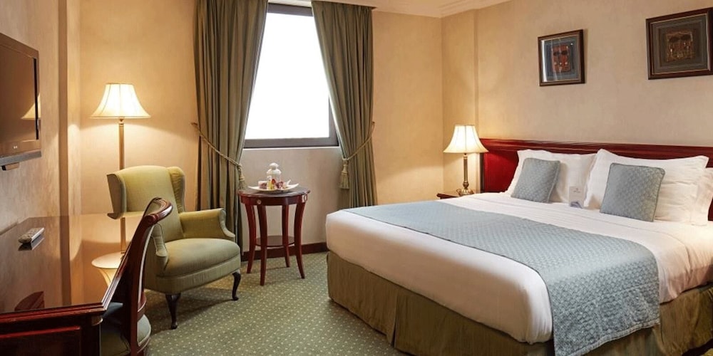 Standard Room, 1 King Bed, Accessible - Photo 1