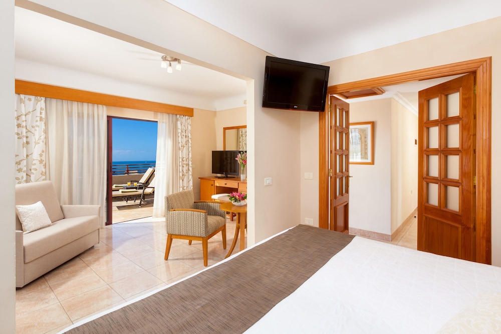 Junior Suite (3 adults)