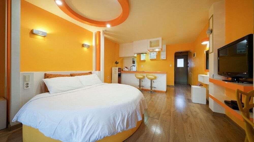 Room (Byulbit/couple)