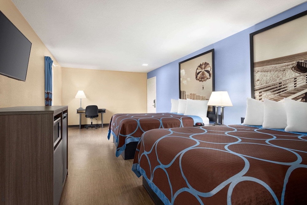 Studio Suite, 2 Queen Beds, Non Smoking - Photo 1