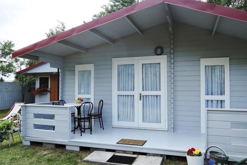 Bungalow photo 1