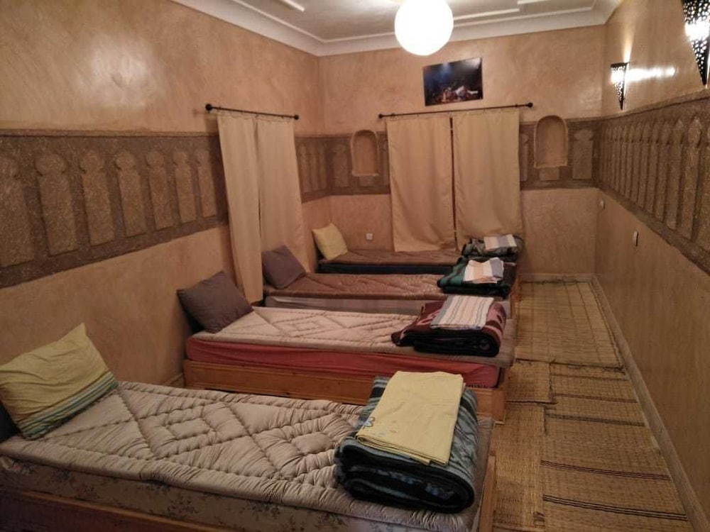 Shared Dormitory, Multiple Beds photo 2