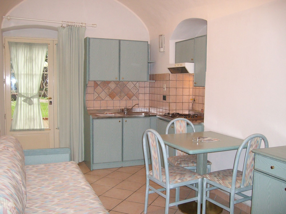 Superior Double Room Single Use photo 3