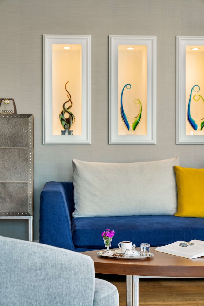 Presidential Suite, City View (Lounge)