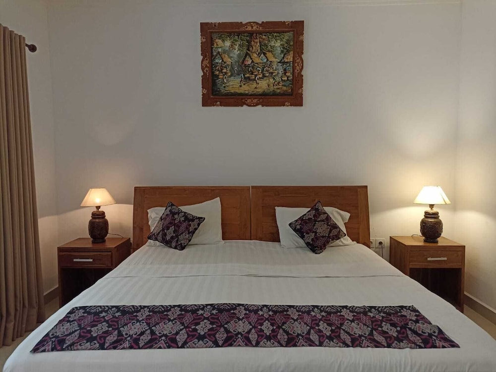 Deluxe Room, 1 King Bed photo 1