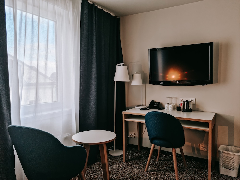 Basic Twin Room photo 3