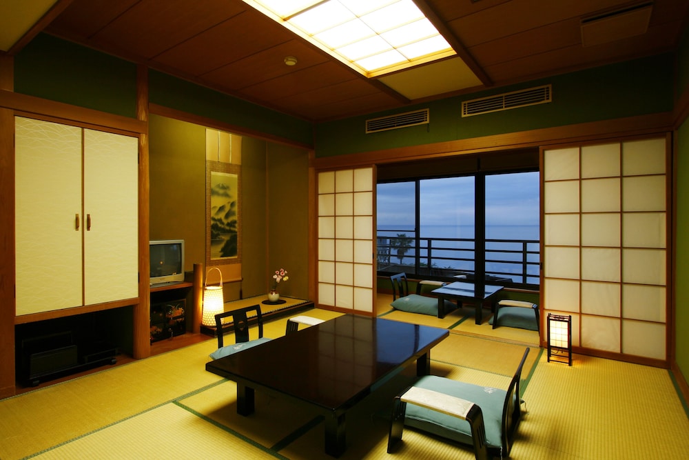 Ocean View Japanese Style Standard Room photo 2