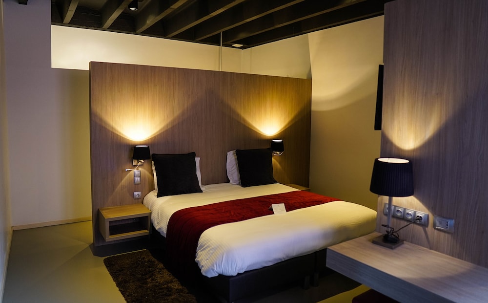 Standard Double or Twin Room, Annex Building - Photo 3