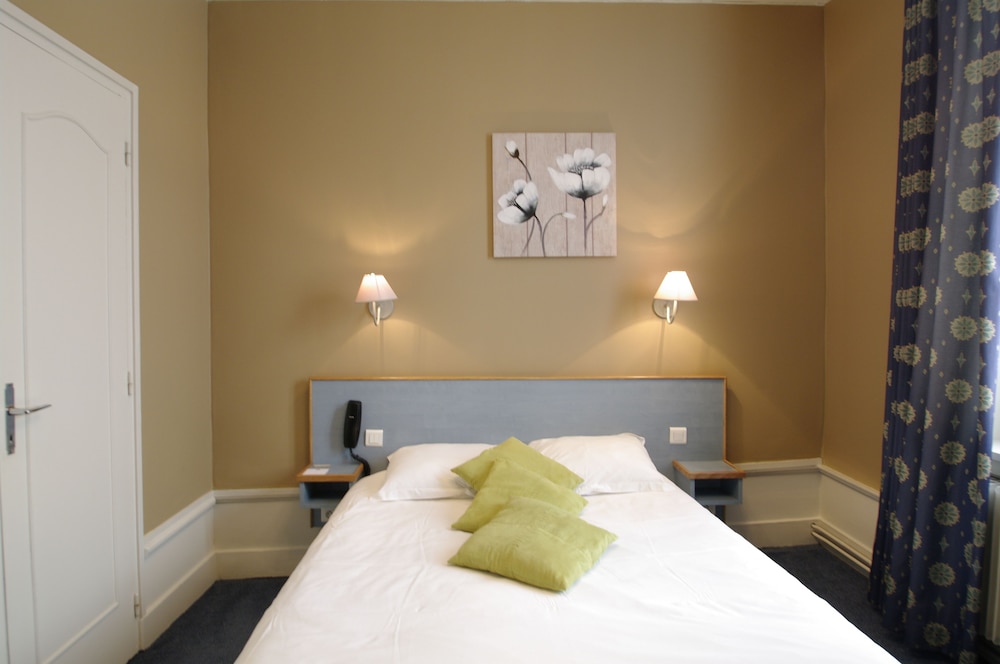 Standard Double Room photo 2