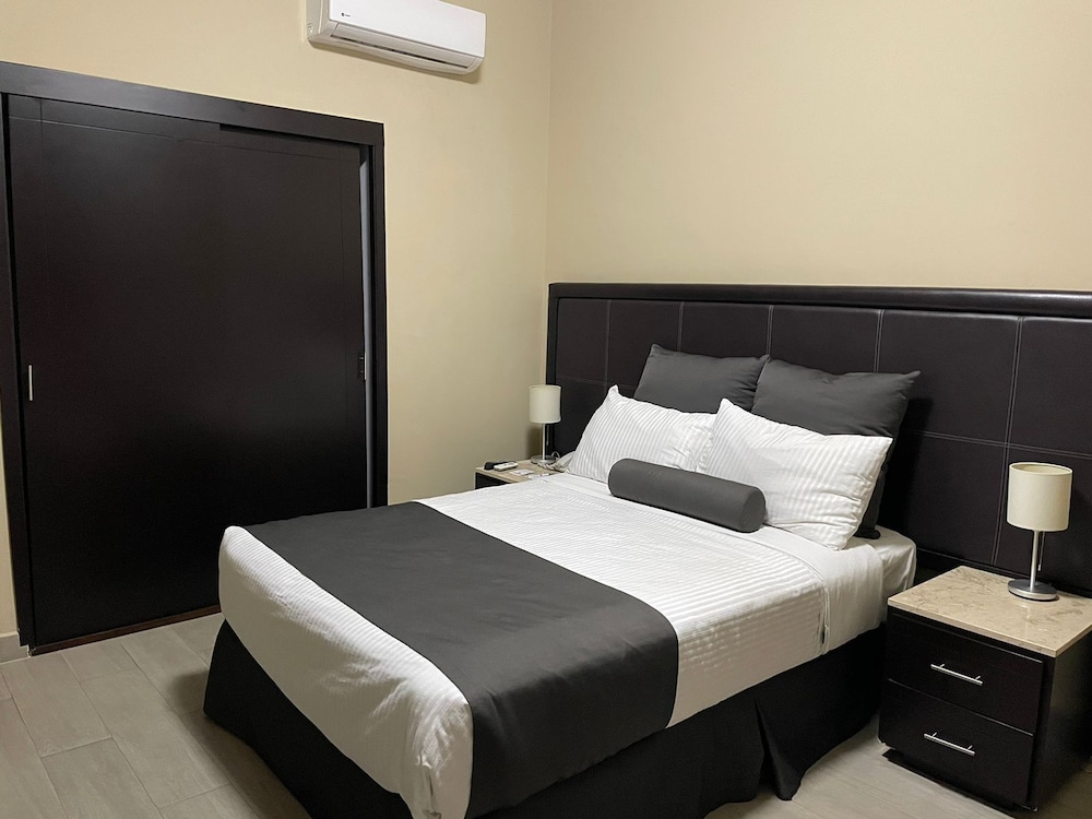 Room photo 2
