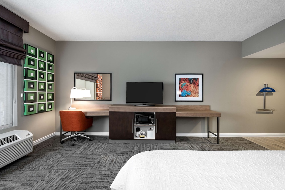 Room, 1 King Bed, Accessible, Non Smoking photo 2