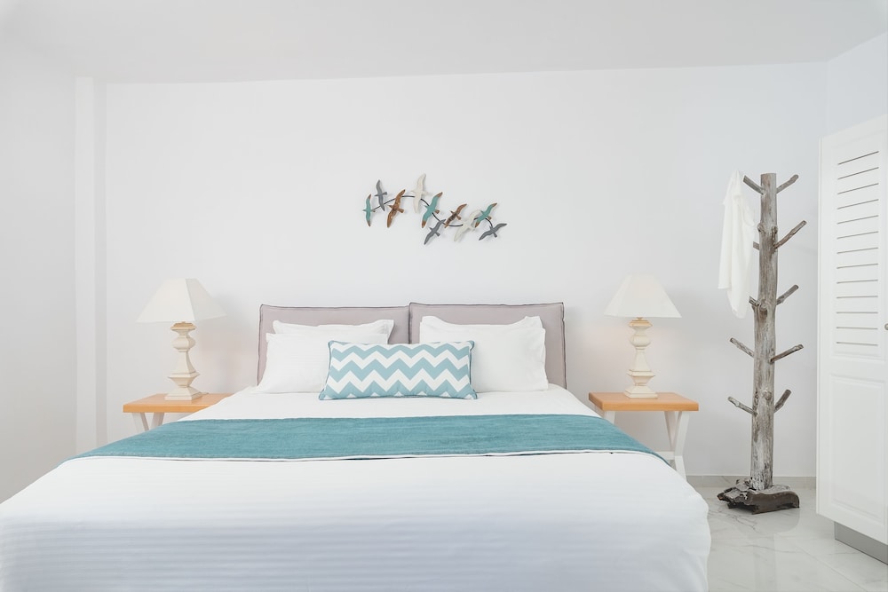 Superior Suite, Sea View (Caldera View)