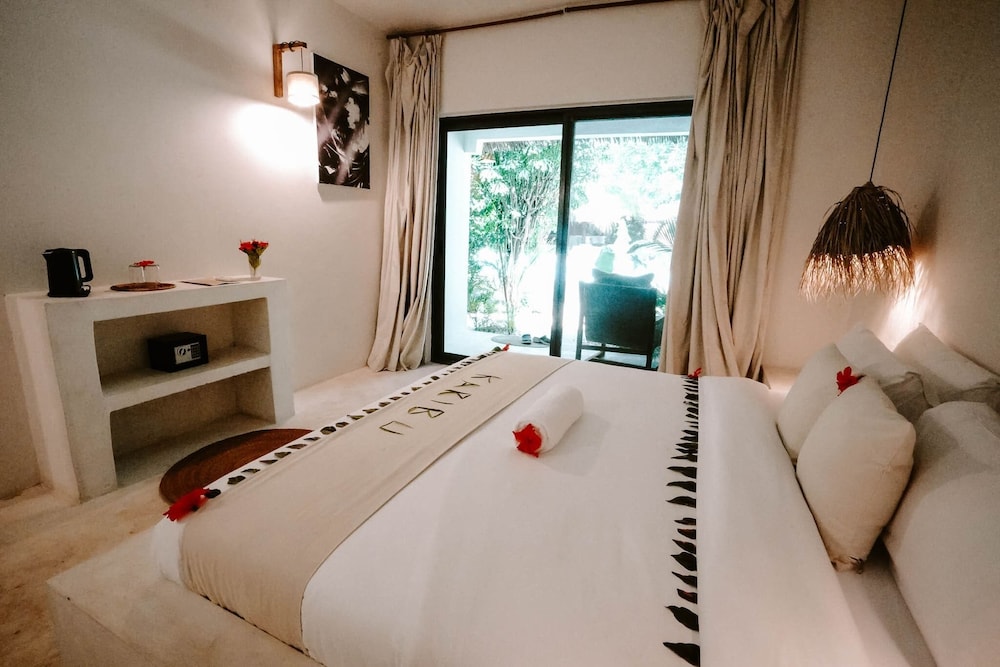 Double Room, Pool View