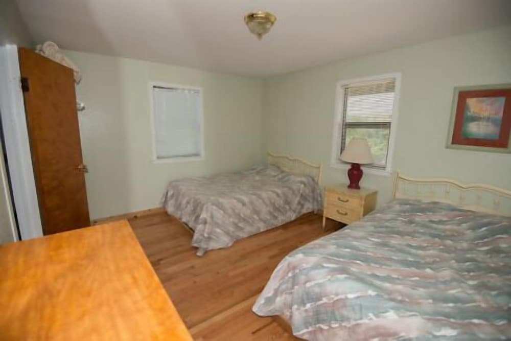 93N – Oceanfront 3 story duplex photo 2