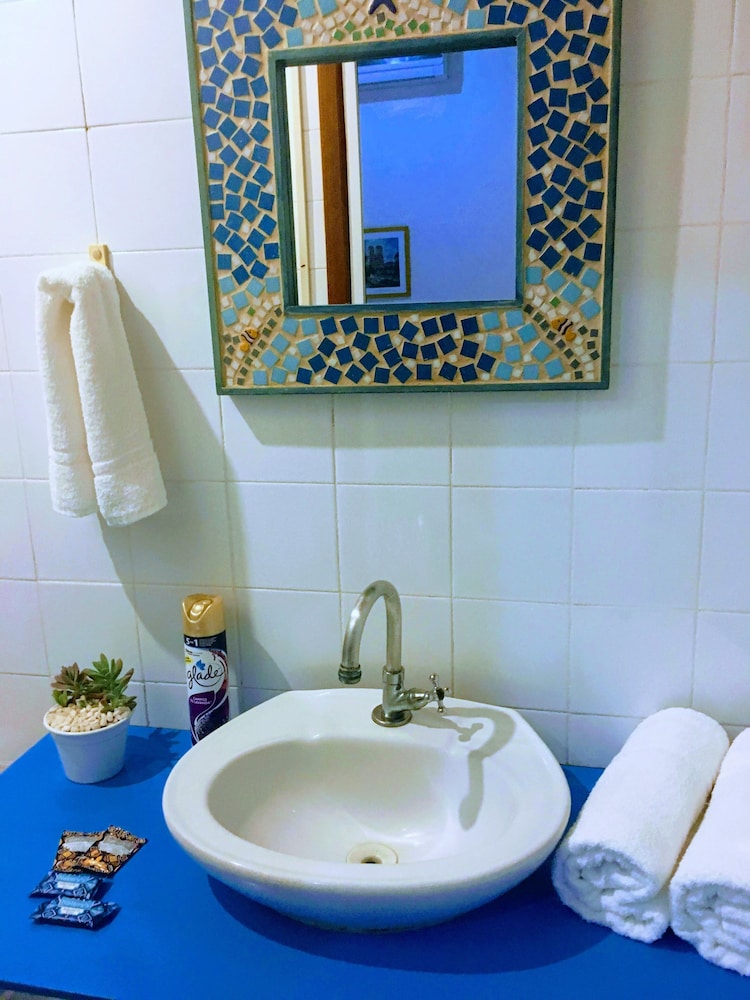 Luxury Suite - Photo 5