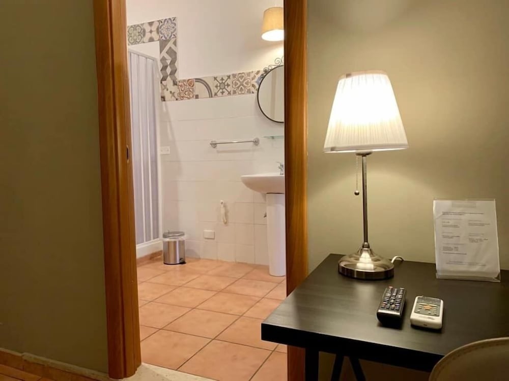 Triple Room - Photo 5