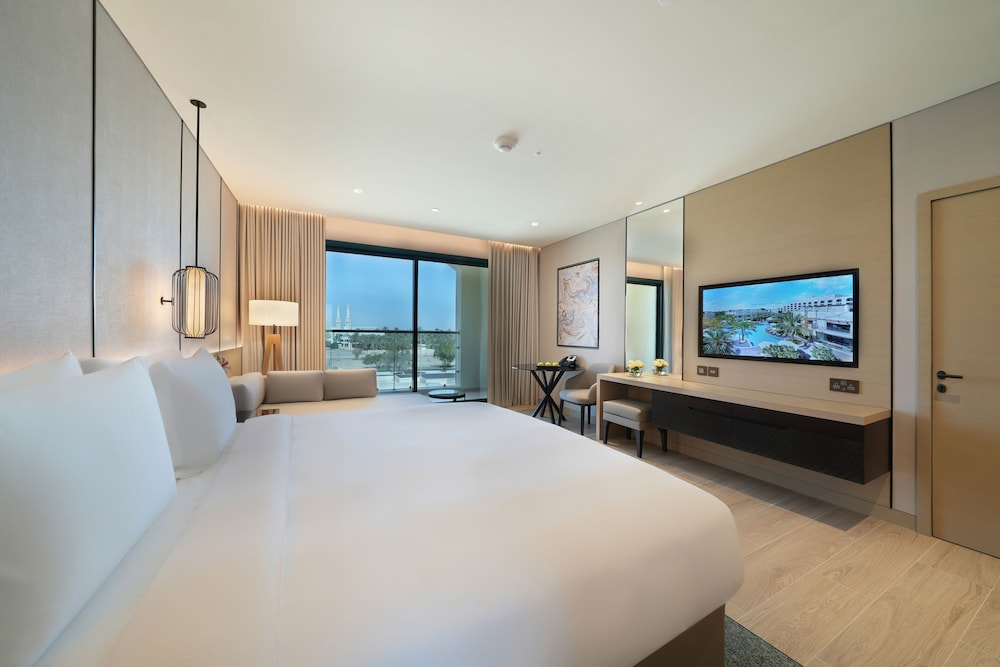 Room, 1 King Bed, Balcony, City View (Guest - New Wing)