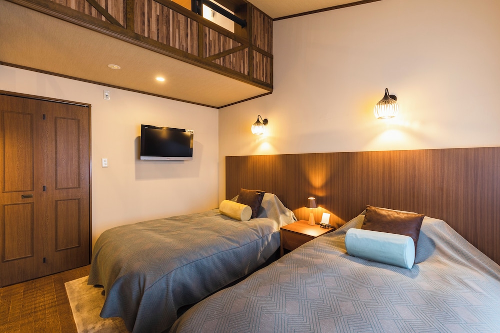 Superior Triple Room photo 3