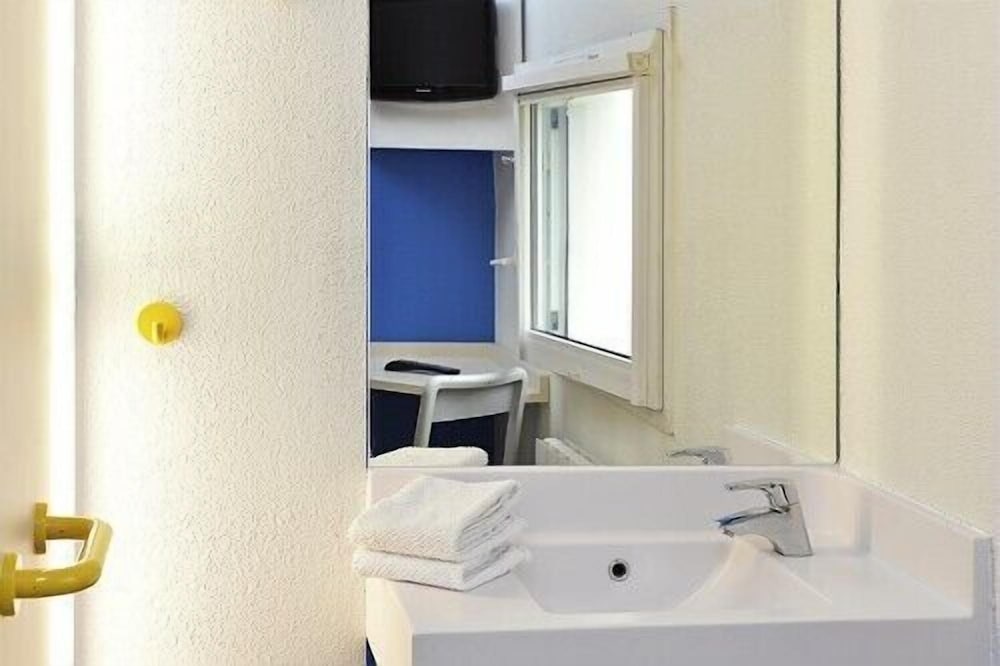 Room (Trio) photo 2
